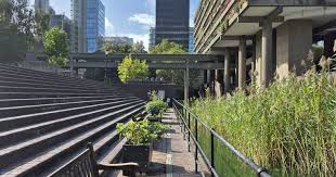 Un padiglione temporaneo per il London Festival of Architecture 2026