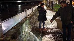 Vorhersage der wasserstände rhein am pegel bingen am mittelrhein ist mit 4,19 meter. Hochwasser An Der Mosel Stadt In Rheinland Pfalz Muss Noch Bangen The Weather Channel Artikel Von The Weather Channel Weather Com
