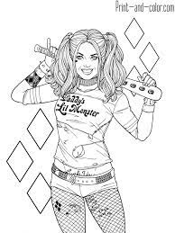 Free printable harley quinn coloring pages, harley queensel, a native of brooklyn, new york, was an intern at arkham asylum psychiatric clinic. Pin On Dibujo