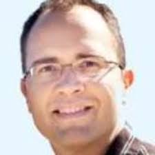 Christopher Elmore's Instagram, Twitter & Facebook