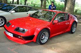 La gta sera une héritière directe de la a 310 tout en étant meilleure qu'elle dans tous les domaines. Alpine A310 V6 Classic European Cars Alpine Super Cars