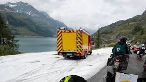Fredagens etape byder på indbydende stigninger undervejs, når rytterne sætter kursen mod puy mary cantal på en etape der er på hele 191,5 km og byder på to interessante stigninger. Tour De France Fin De Course Historique Bernal En Jaune Abandon De Pinot Ce Qu Il Faut Retenir De La 19e Etape