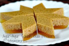 Jika dulu untuk memasak agar agar, kita menggunakan agar agar bertali tapi kini lebih mudah dengan agar agar serbuk sahaja. Sinar Kehidupanku Agar Agar Santan Gula Melaka Jelly Recipes Asian Desserts Desserts
