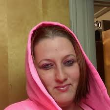 April Fowler (@aprilfowler151)