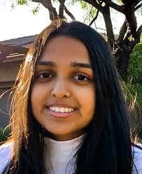 Amanda Bustillo's Instagram, Twitter & Facebook