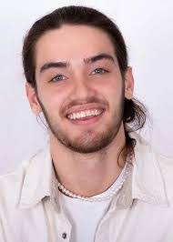 Curtis Holder's Instagram, Twitter & Facebook