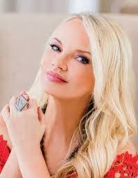 Marla Mckenna's Instagram, Twitter & Facebook