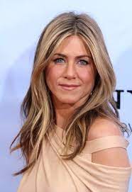 Nice Contrast In Color Jennifer Aniston Style Jennifer Aniston Jennifer Aniston Pictures