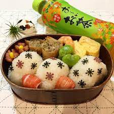 100均でも買える みんなのクラフトパンチの活用アイデアたくさん見せます お弁当 曲げわっぱ おにぎり お弁当 弁当