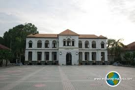 Muzium sultan abu bakar) is a museum in pekan, pahang, malaysia. Sultan Abu Bakar Museum Pekan Pahang