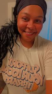 Welcome to Books & Brews Silent Book Club, I'm Jessica