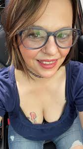 Ruthie Atkinson's Instagram, Twitter & Facebook