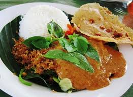 Resep bumbu pecel khas madiun telah menjadi menu keluarga indonesia. Pecel Pincuk Rice Resep Masakan Resep Masakan India Resep Makanan India