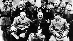 Churchill próbował raz jeszcze przeforsować swoją koncepcję uderzenia przez bałkany w kierunku północnym i nadania. Konferencja W Teheranie Dzieje Pl Historia Polski