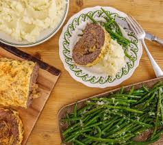 Rachael S French Onion Rolled Meatloaf Rachael Ray Onion Rolls Beef Dinner French Onion