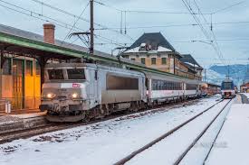 I had bought out tickets ahead of time, but there was no need as there was virtually no one on the train. Icn Latour De Carol Paris Train Paris Railway
