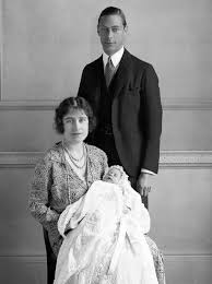 Queen elizabeth ii's age is 94 years old as of today's date 27th march 2021 having been born on 21 april 1926. The Queen Through The Years Heart