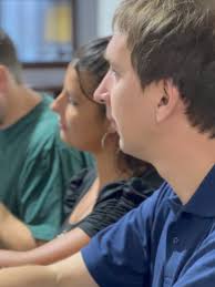 Somos muchos los que estamos convencidos de que hay otra manera de hacer  las cosas 🧡, Le agradezco a todos los vecinos y vecinas que nos abrieron  las puertas de sus casas y que son parte de este ...