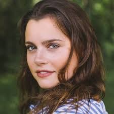 Madison Graves's Instagram, Twitter & Facebook