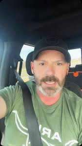 Settle this debate #tratterhouse #roydinges