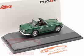 Naturally, british racing green was one of the first to come to mind. Schuco 1 43 Triumph Tr5 Construction Year 1967 68 British Racing Green 450886900 Model Car 450886900 4007864044139