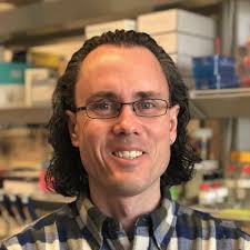 Manuel Llinás named Ernest C. Pollard Professor in Biotechnology