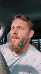 Joshua Gaskin's Instagram, Twitter & Facebook