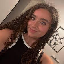 Bianca Chapa's Instagram, Twitter & Facebook