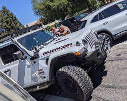 View location, address, reviews and opening hours. Police Take Down Suspected Carjacker On Thousand Oaks Boulevard Thousand Oaks Acorn