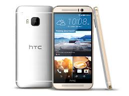 The size of the one max certainly puts it into phablet territory. Htc One M9 First Impressions Notebookcheck Net Reviews