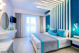 In coimbatore lodge one couple unmarried man. Couple Promised Hotel Room Oozing Greek Chic And Sophistication Share The Dismal Reality Express Digest