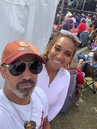 Introduction and photo sharing at Crusin the Coast, Mississippi