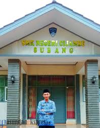 Moral, akhlak, etika, atau susila (latin: Peserta Didik Alami Degradasi Moral Pasundan Ekspres