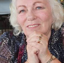 Lynne Tait (@lynne.tait) • Facebook