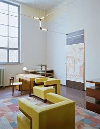 Direktorenburo Entworfen Von Walter Gropius More Direktorenburo Entworfen Gropius Walter Bauhaus Mobel Bauhaus Interior Bauhaus Design Bauhaus Furniture