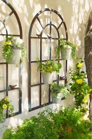 40 Idees Inspirantes Pour La Decoration De Mur Exterieur Deco Jardin Zenidees En 2020 Decoration Mur Exterieur Deco Murale Exterieur Deco Mur Exterieur