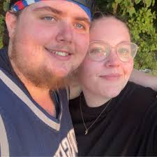 So I'm taking my fiance to the concert in Ohio. Any outfit advice would be  greatly appreciated as he's a country boy and has no style for a concert