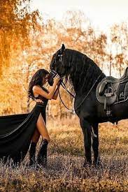 Le monde du cheval était, par tradition, masculin. Chevaux Et Femme
