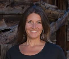 Jennifer Forman's Instagram, Twitter & Facebook