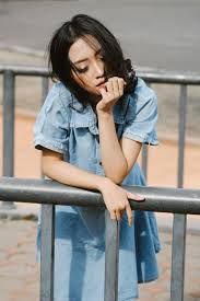 We mainly see it in children, simone adds, but adults are known to do this, too. 5 Ways To Stop Playing With Hair And Why You Should