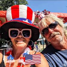 The patriarch of the Griswold's family has spoken!!! 30% off surprise sale  — just in time for the holidays!!! 🎁 We LOVE YOU Chevy Chase!!! 🛒 🌶️  https://www.torchbearersauces.com