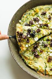 Easy Zucchini Frittata Recipe In 2020 Zucchini Frittata Recipe Frittata Recipes Zucchini Frittata
