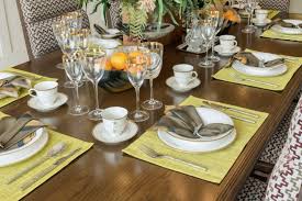 A complete guide including where to place knives, forks, spoons, plates, wine glasses, and water glasses. 27 Modern Dining Table Setting Ideas Dining Table Setting Modern Dining Table Set Modern Dining Table