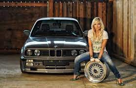 Modelos Bmw Girl Bmw E30 Bmw Old