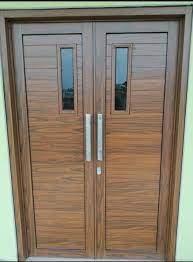 Jika anda ingin memberikan kesan alami atau natural pada pemilihan jenis kusen aluminium, tentunya kusen aluminium motive serat kayu ini sangat ideal di aplikasikan baik pada pintu , jendela dan kusen nya. Pintu Aluminium Motif Kayu
