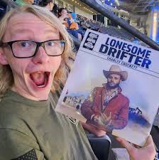 Still two-steppin' in our minds with Charley Crockett 🤠