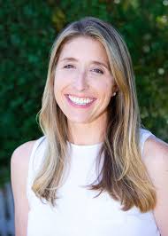 Lauren Gregor's Instagram, Twitter & Facebook