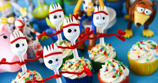 Everything is cake, fondant and gumpaste. Forky Cupcakes Toy Story 4 Recipe Cupcake Diaries