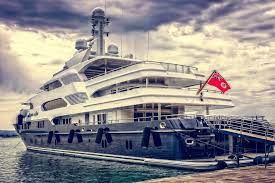 The list uses facts and opinions from people who get to vote which. Top 10 Boat Brands In The Boat Market Verified Market Research