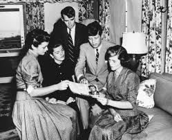 In Memoriam Jean Kennedy Smith Remembers Her Famous Family In 2020 Kennedy Family Kennedy Robert Kennedy